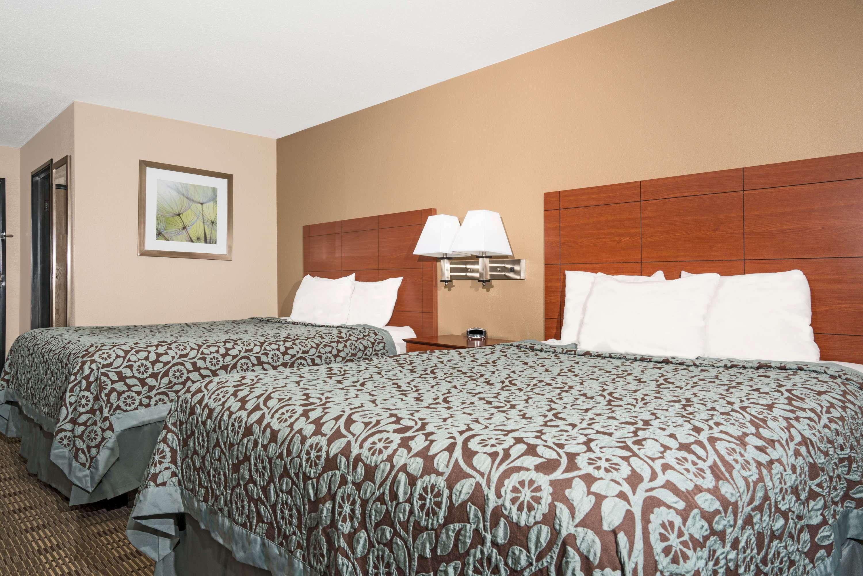 Days Inn By Wyndham Mankato Eksteriør billede