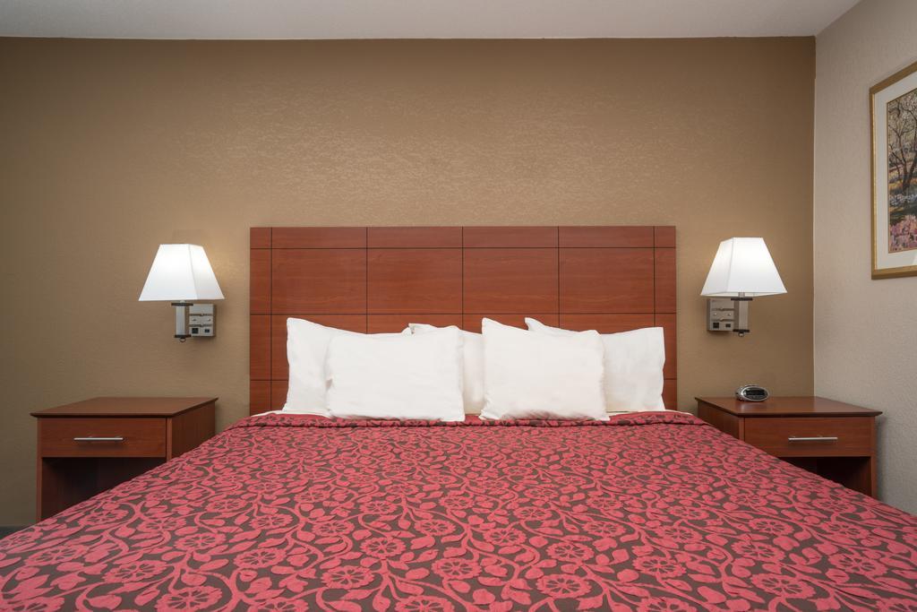 Days Inn By Wyndham Mankato Eksteriør billede
